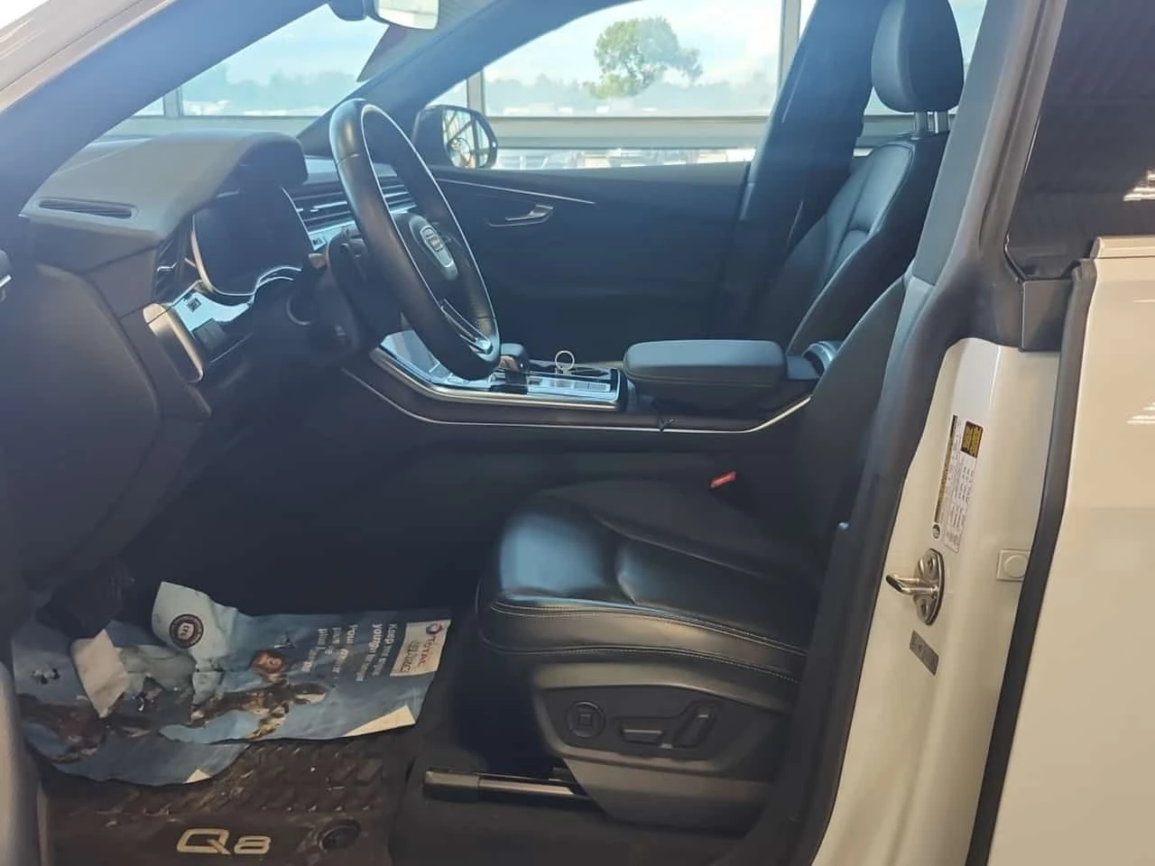 Audi Q8 S-Line * PROGRESSIV * CARFAX * Бeз инциденти * , снимка 8 - Автомобили и джипове - 55636392