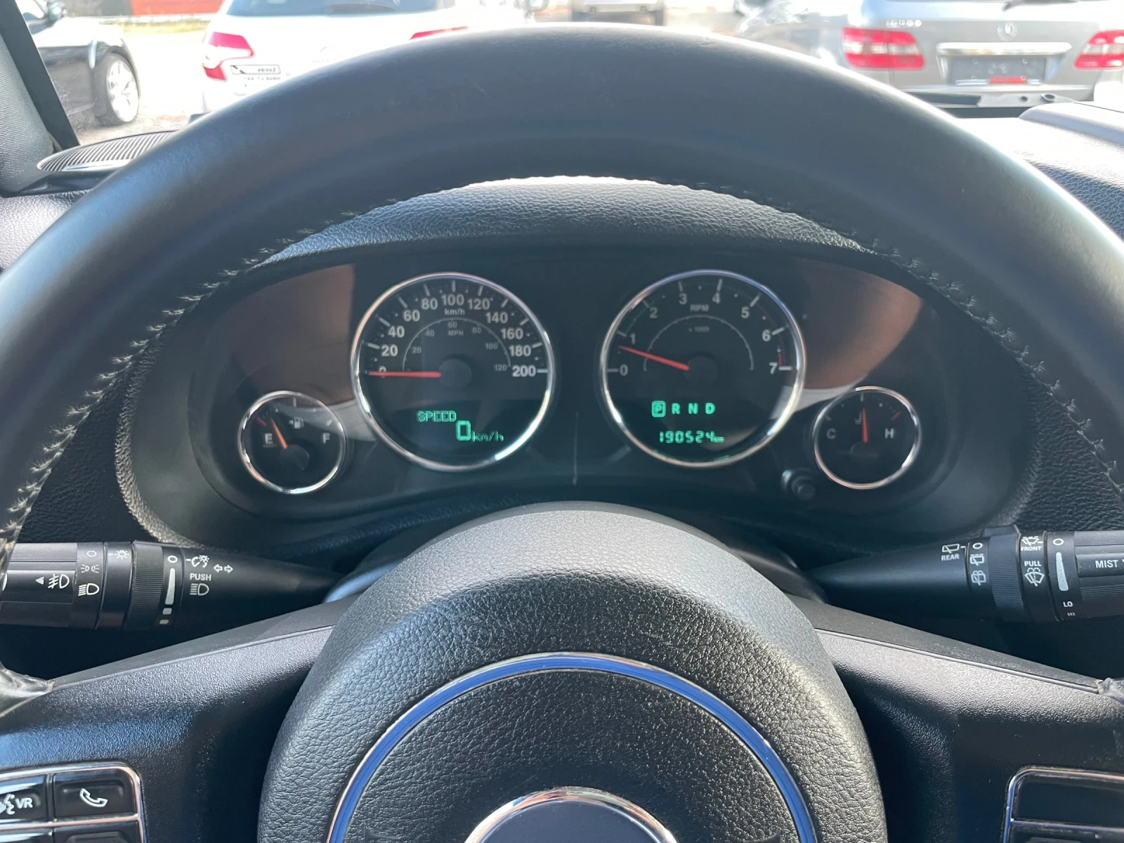 Jeep Wrangler 3.6i-4x4-AVTOMATIC/TARGA/УНИКАТ-ТОП СЪСТОЯНИЕ, снимка 11 - Автомобили и джипове - 55666804