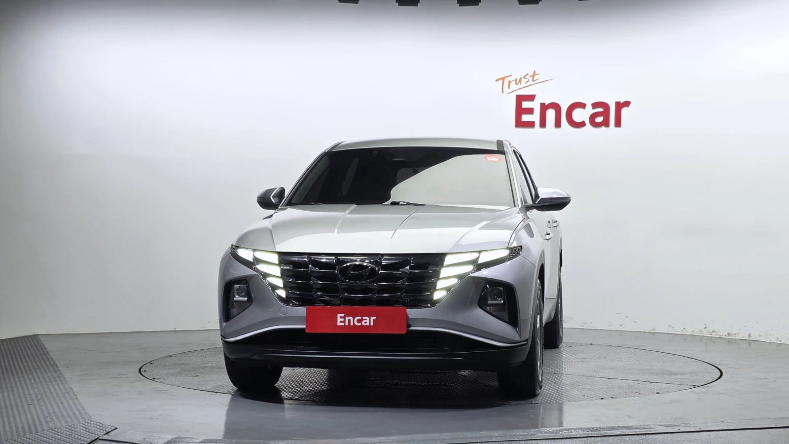 Hyundai Tucson Diesel 2.0 2WD autogeorge.com, снимка 4 - Автомобили и джипове - 56136973