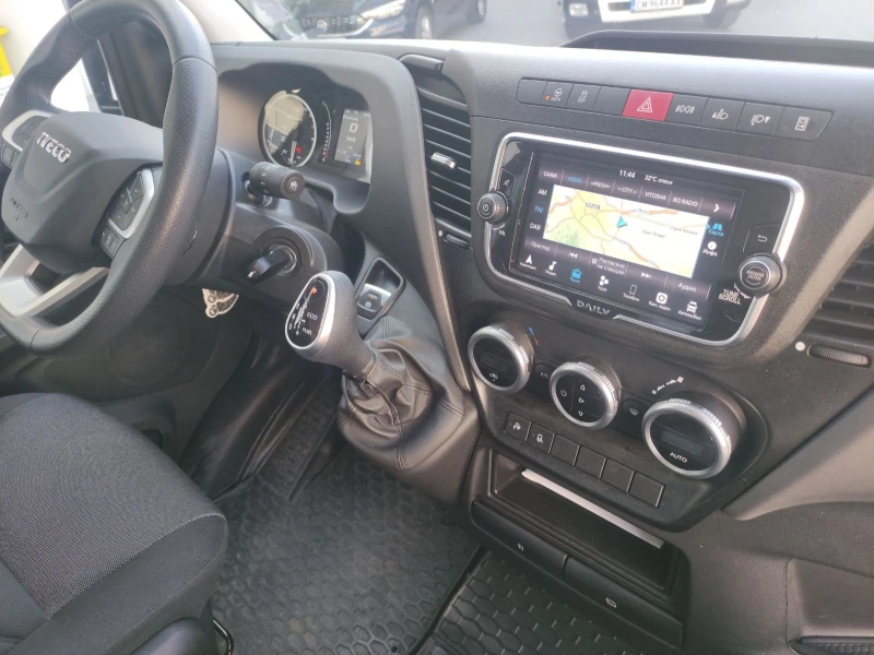 Iveco Daily 50/35C18HА8ZV, снимка 8 - Бусове и автобуси - 51935464