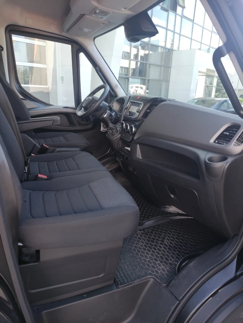 Iveco Daily 50/35C18HА8ZV, снимка 7 - Бусове и автобуси - 51935464