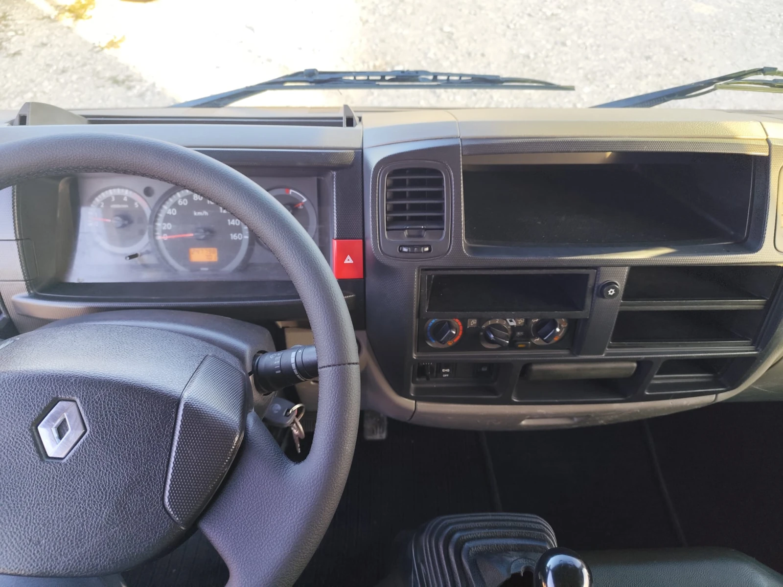 Renault Maxity 2.5   | Mobile.bg   11