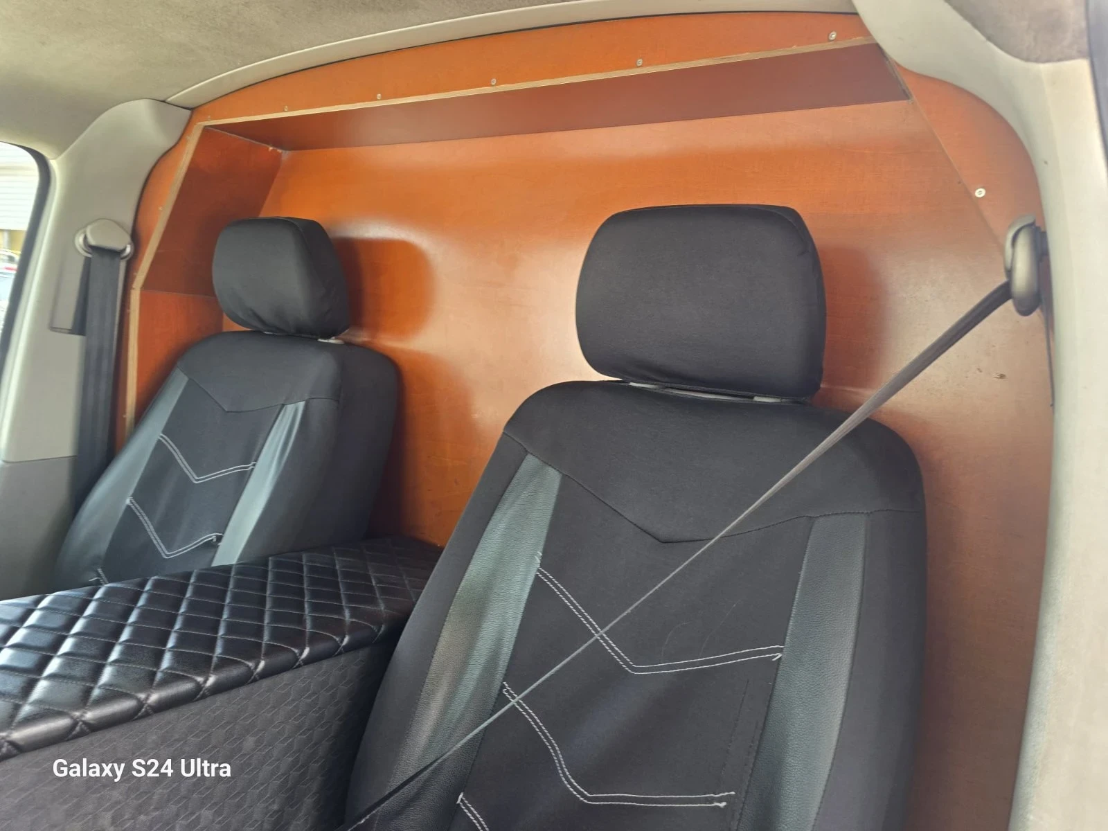 VW T5, снимка 13 - Бусове и автобуси - 54827445