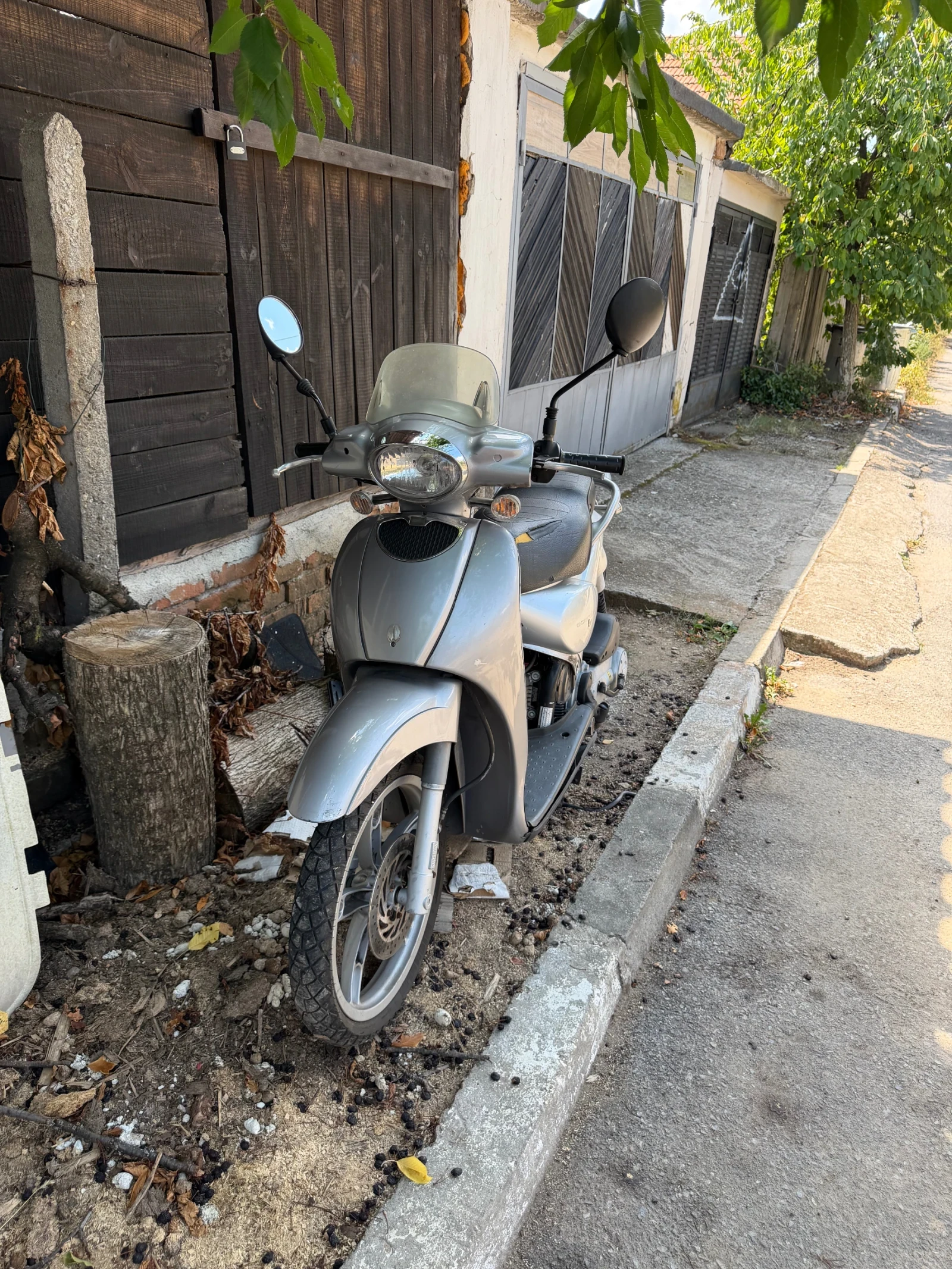 Aprilia Scarabeo