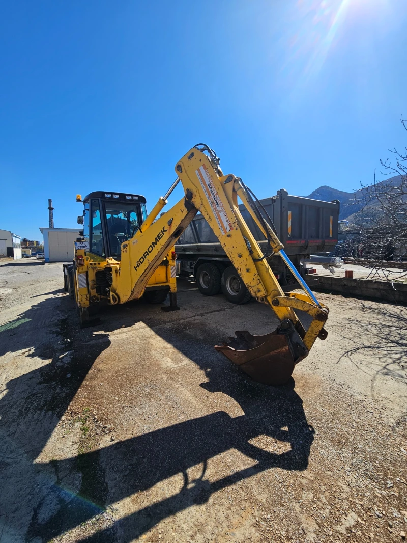 Багер Hidromek 102 В, снимка 4 - Индустриална техника - 52085987