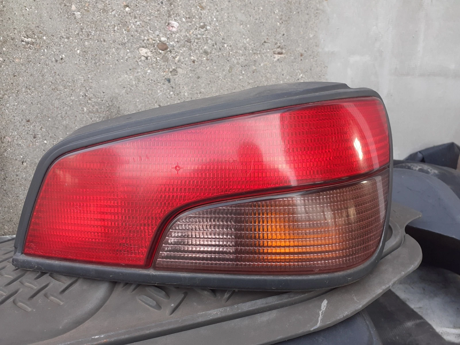     306  1997. | Mobile.bg   1