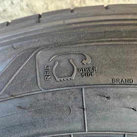 Гуми, снимка 16