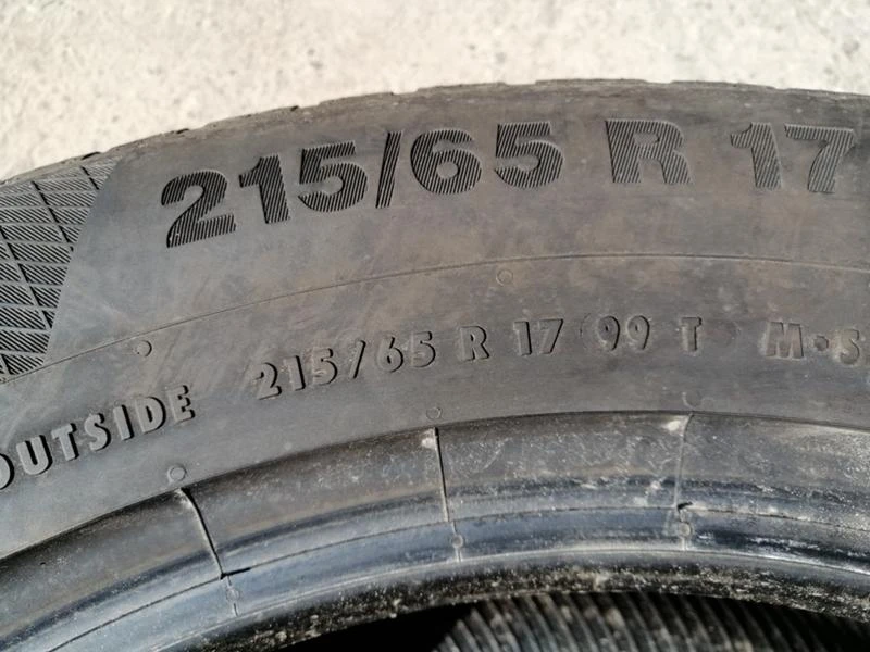 Гуми Зимни 215/65R17, снимка 6 - Гуми и джанти - 34315665