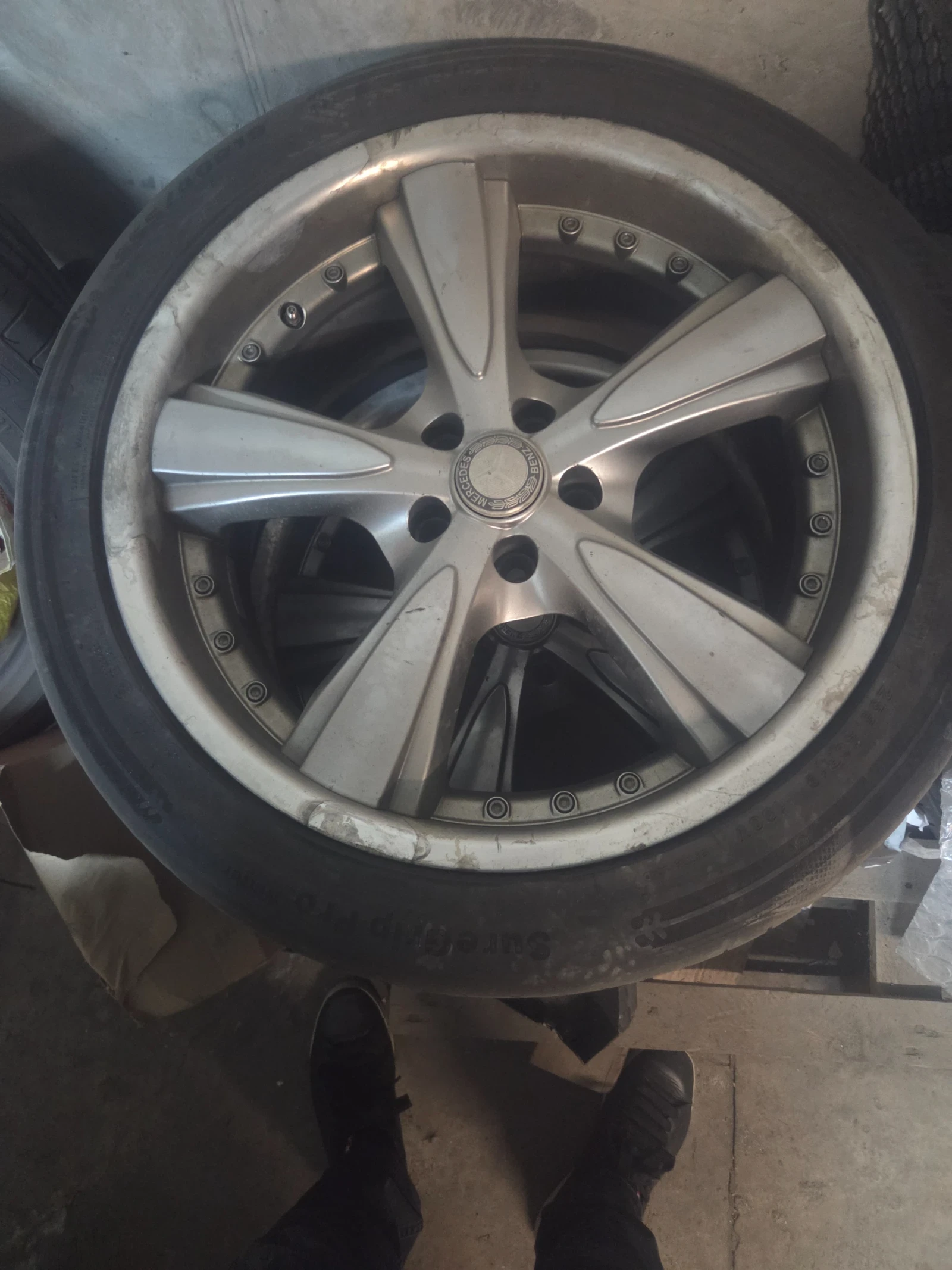 Гуми с джанти Pirelli 255/40R19, снимка 2 - Гуми и джанти - 54189713