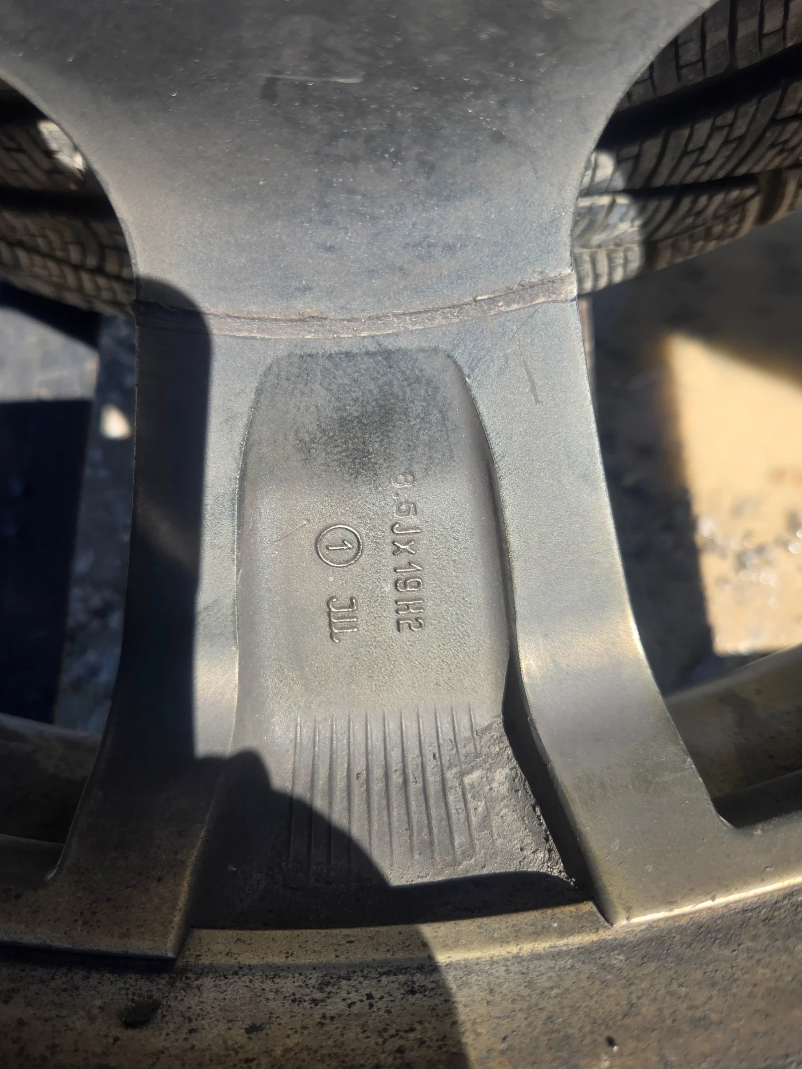 Гуми с джанти Pirelli 255/40R19, снимка 5 - Гуми и джанти - 54189713