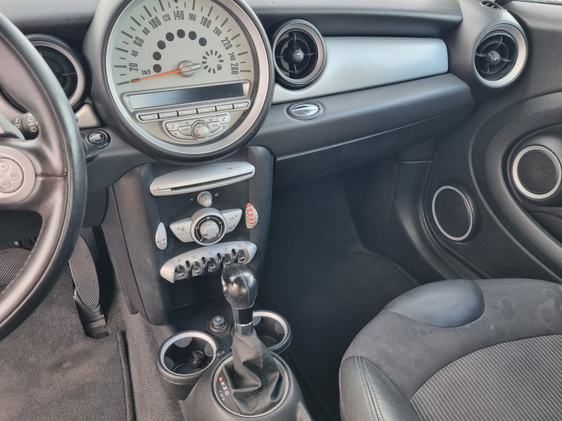 Mini Cooper 1.6D 109 кс АВТОМАТИК, снимка 17 - Автомобили и джипове - 43876061