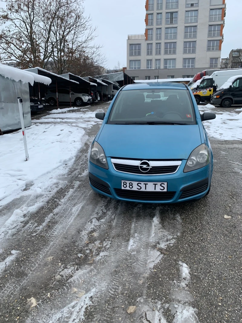 Opel Zafira 1.9 CDTI, снимка 9 - Автомобили и джипове - 48495560