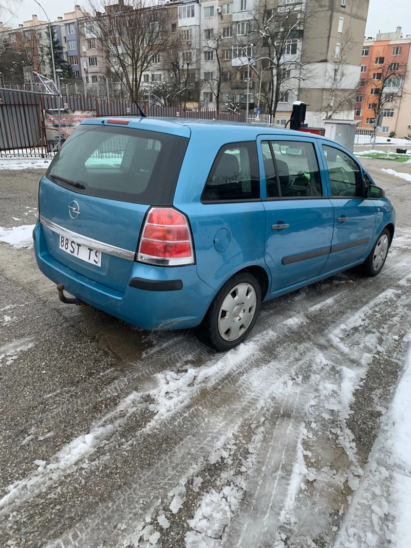 Opel Zafira 1.9 CDTI, снимка 3 - Автомобили и джипове - 48495560