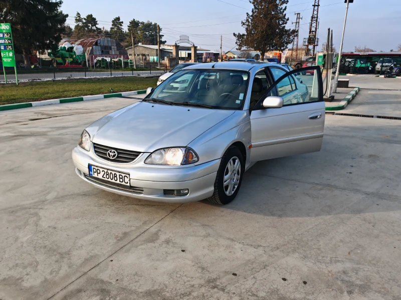 Toyota Avensis, снимка 2 - Автомобили и джипове - 48786651