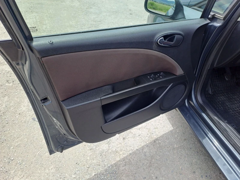 Seat Leon 1.9 TDI, снимка 10 - Автомобили и джипове - 50373830