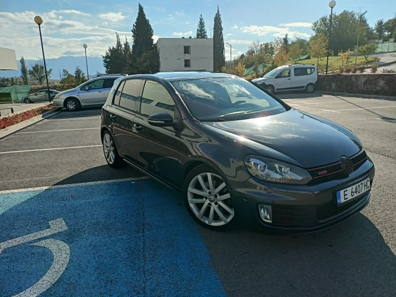 VW Golf 2.0GTD, снимка 2 - Автомобили и джипове - 52554149