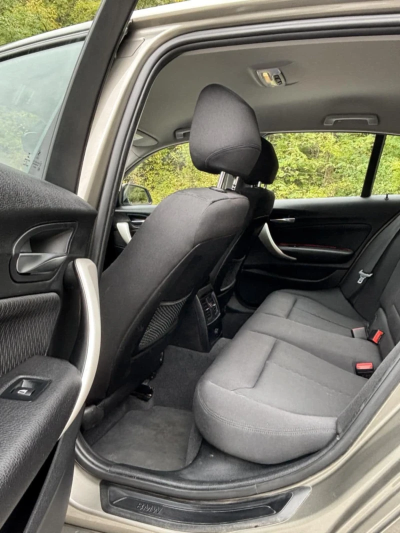 BMW 118 FACELIFT/LED/NAVI, снимка 12 - Автомобили и джипове - 52486581