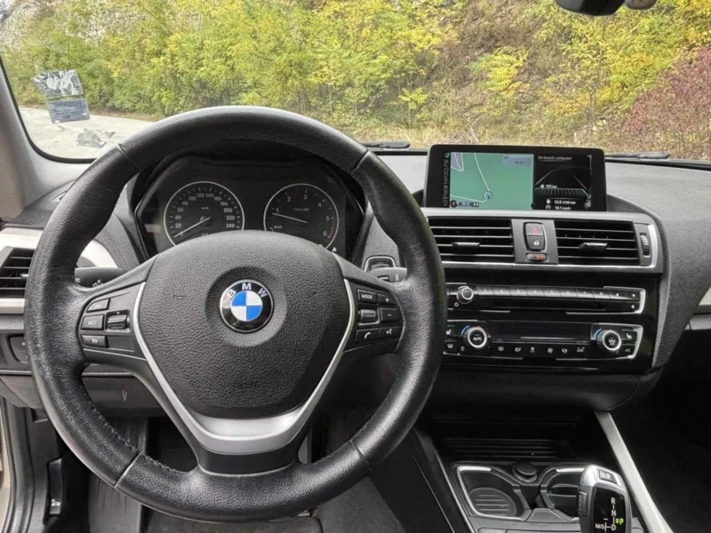 BMW 118 FACELIFT/LED/NAVI, снимка 9 - Автомобили и джипове - 52486581