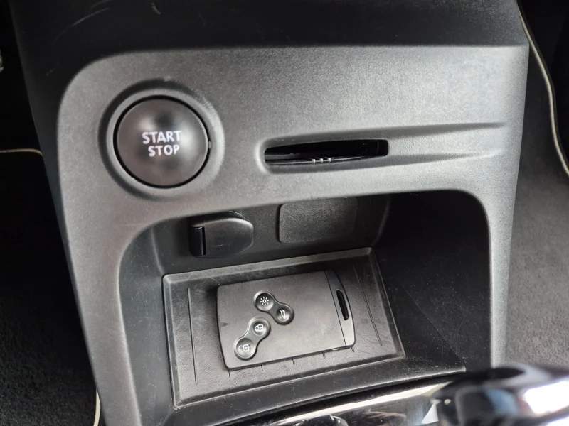 Renault Captur АВТОМАТИК, снимка 14 - Автомобили и джипове - 52415495