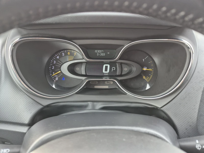 Renault Captur АВТОМАТИК, снимка 15 - Автомобили и джипове - 52415495