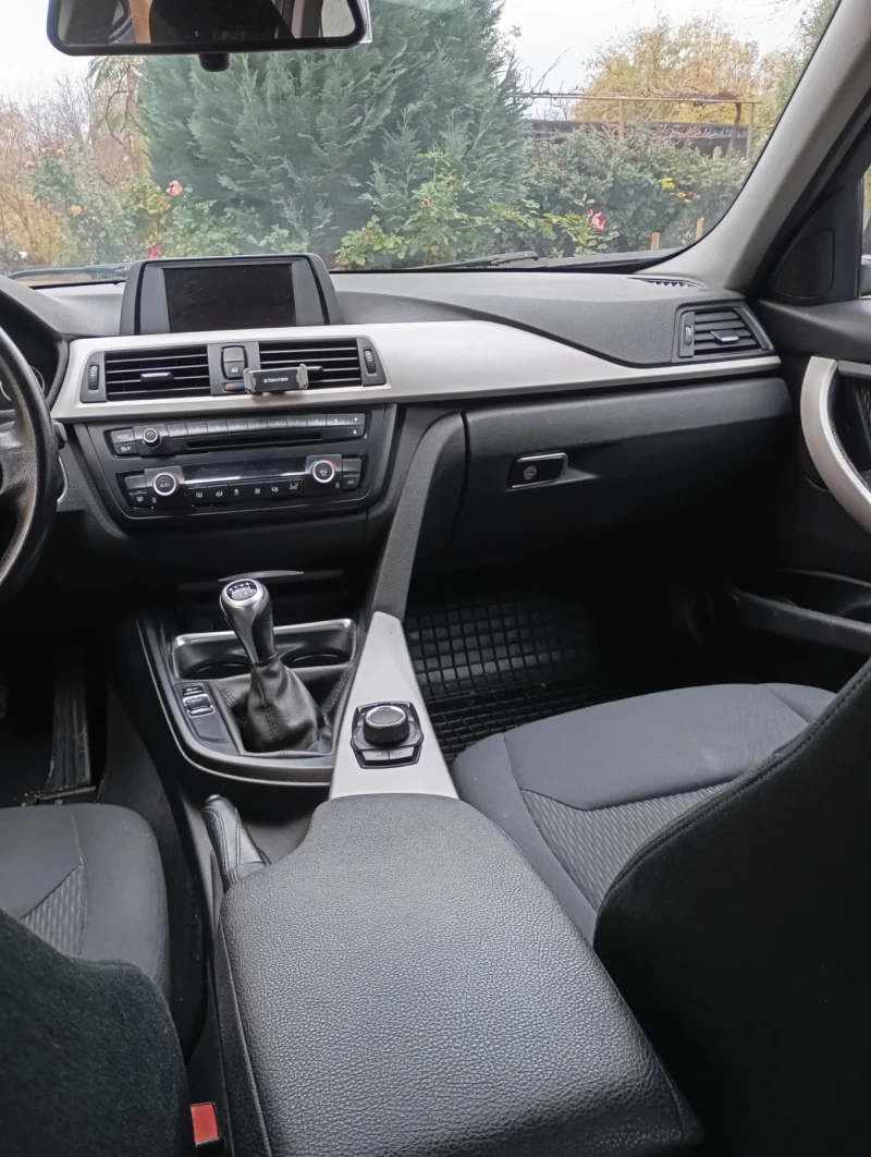 BMW 318 F31 xdrive, снимка 6 - Автомобили и джипове - 52575186