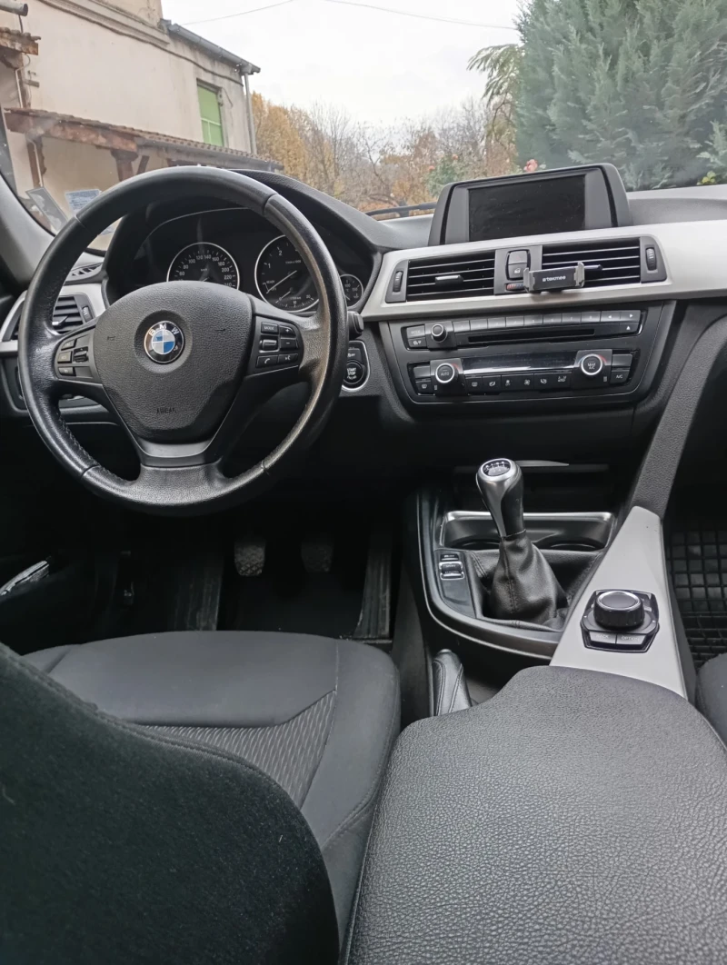 BMW 318 F31 xdrive, снимка 4 - Автомобили и джипове - 52575186