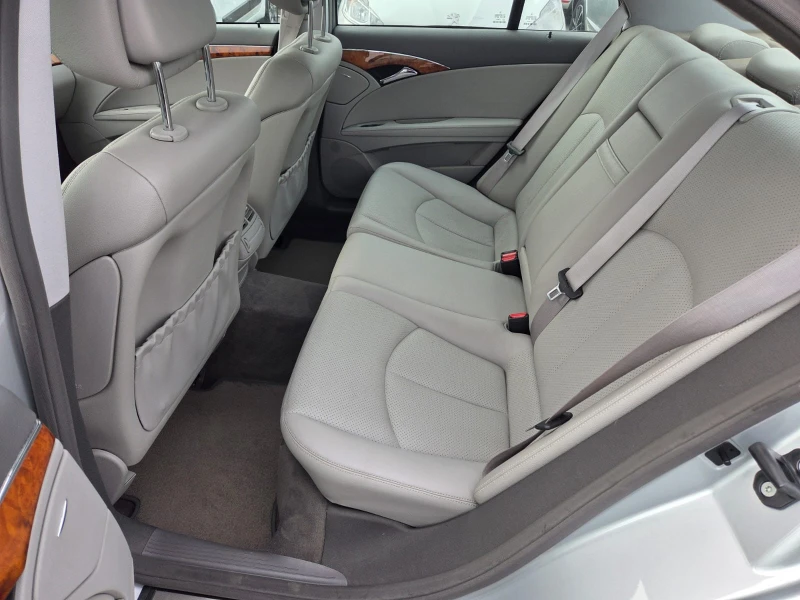 Mercedes-Benz E 280 2.2 cdi, снимка 10 - Автомобили и джипове - 52857579