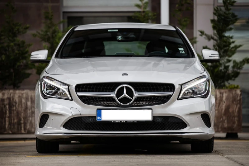 Mercedes-Benz CLA 180 Auto/euro6B, снимка 3 - Автомобили и джипове - 53086160