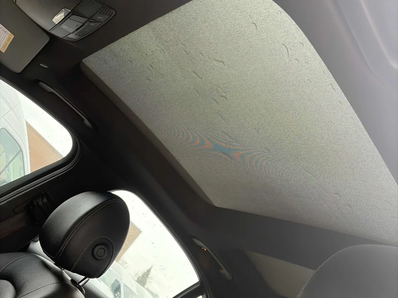 Mercedes-Benz C 300 4MATIC AMG  PANO * KEYLESS * ПОДГРЕВИ * CARFAX, снимка 12 - Автомобили и джипове - 53484299