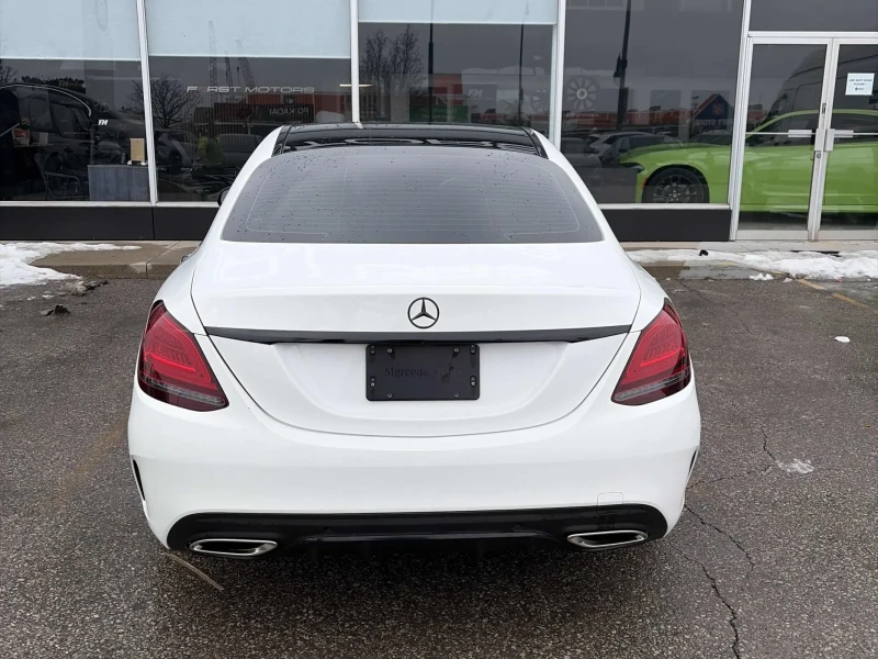 Mercedes-Benz C 300 4MATIC AMG  PANO * KEYLESS * ПОДГРЕВИ * CARFAX, снимка 5 - Автомобили и джипове - 53484299