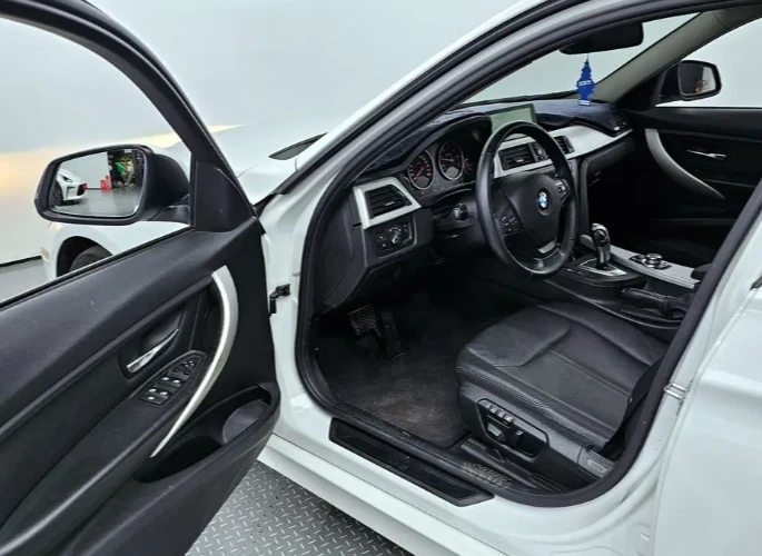 BMW 320 Touring - изображение 9