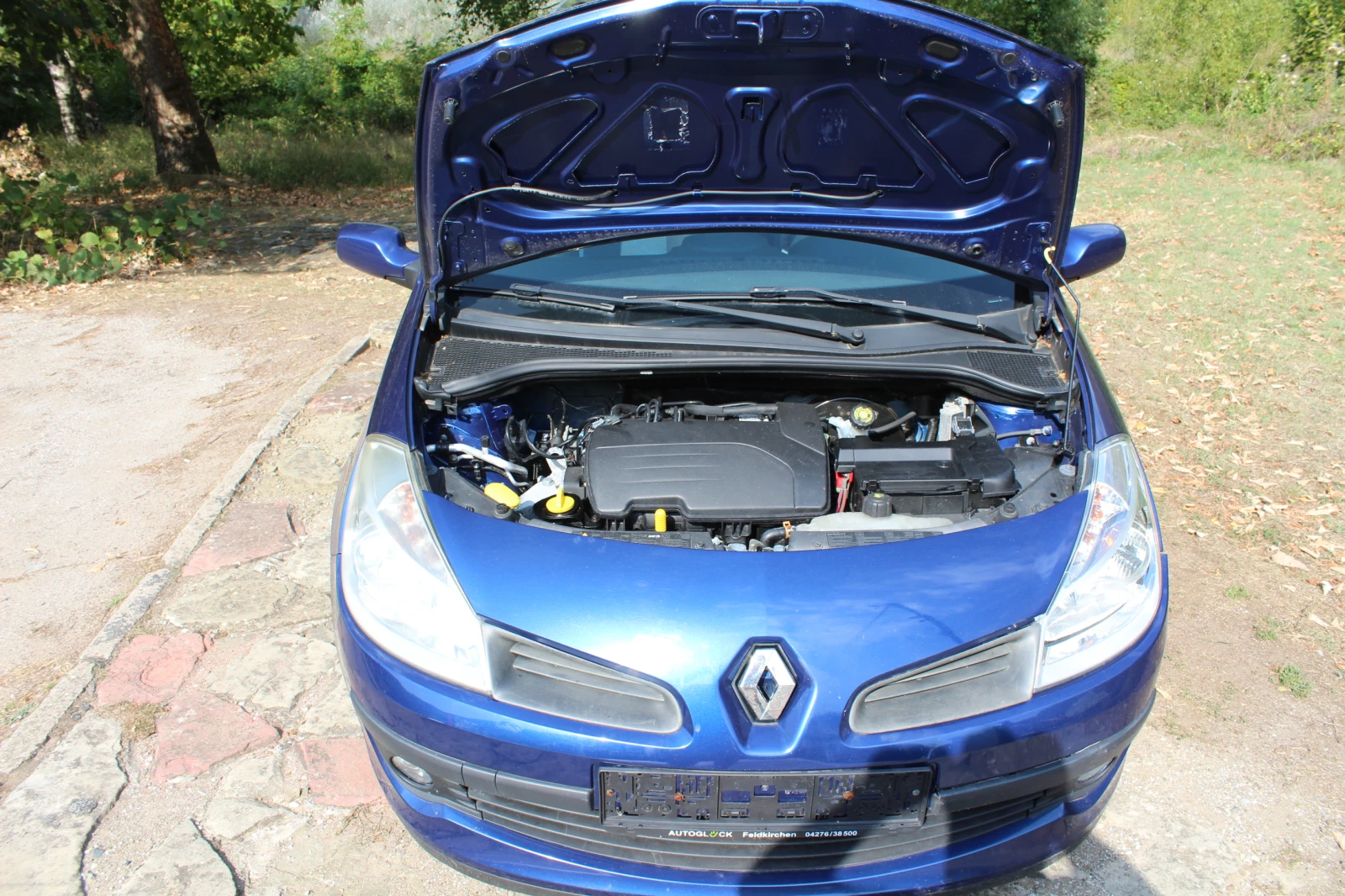 Renault Clio 1.2I НОВ ВНОС - изображение 4