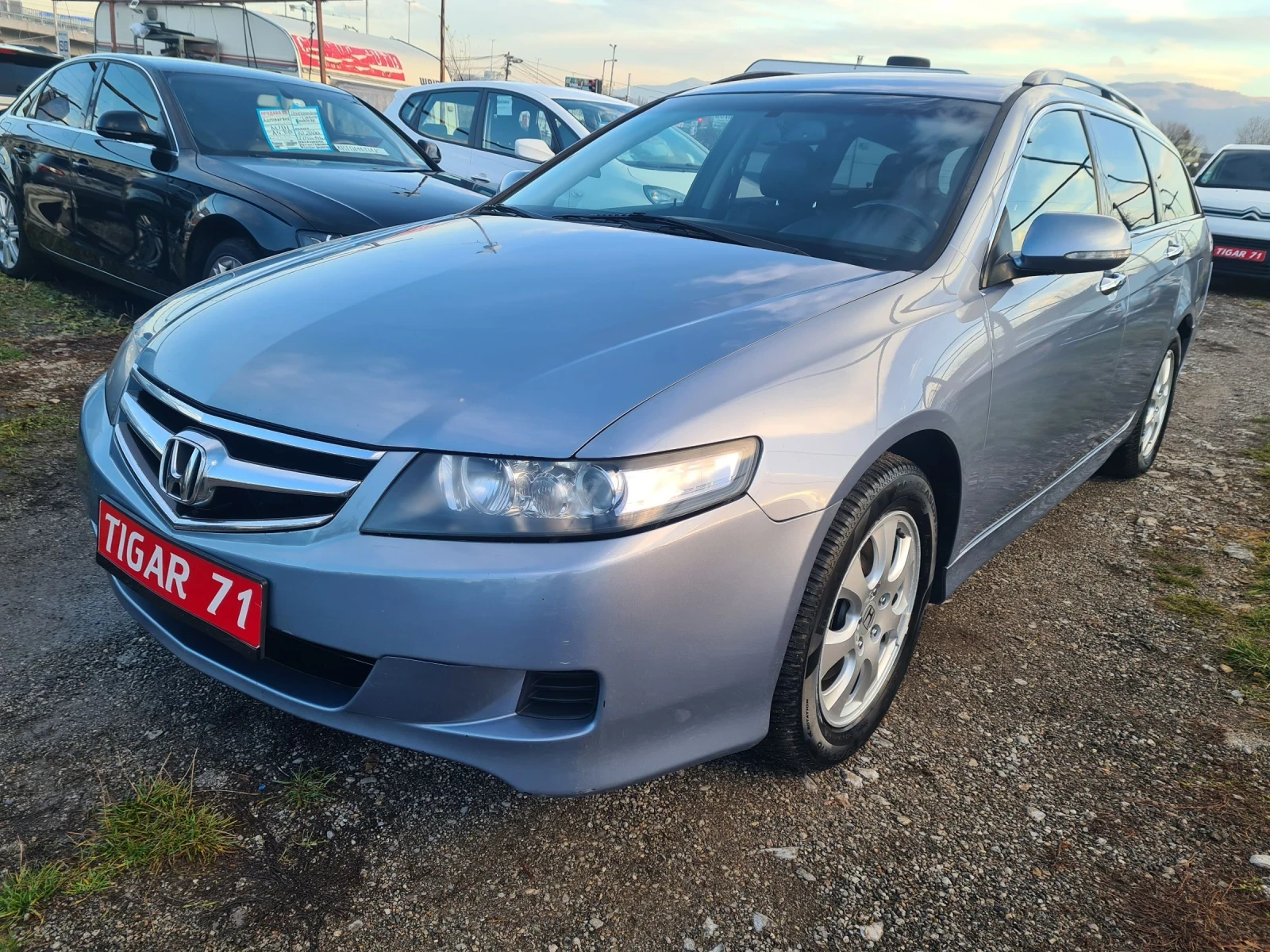 Honda Accord 2.0i 16V 155p.s  - [1] 