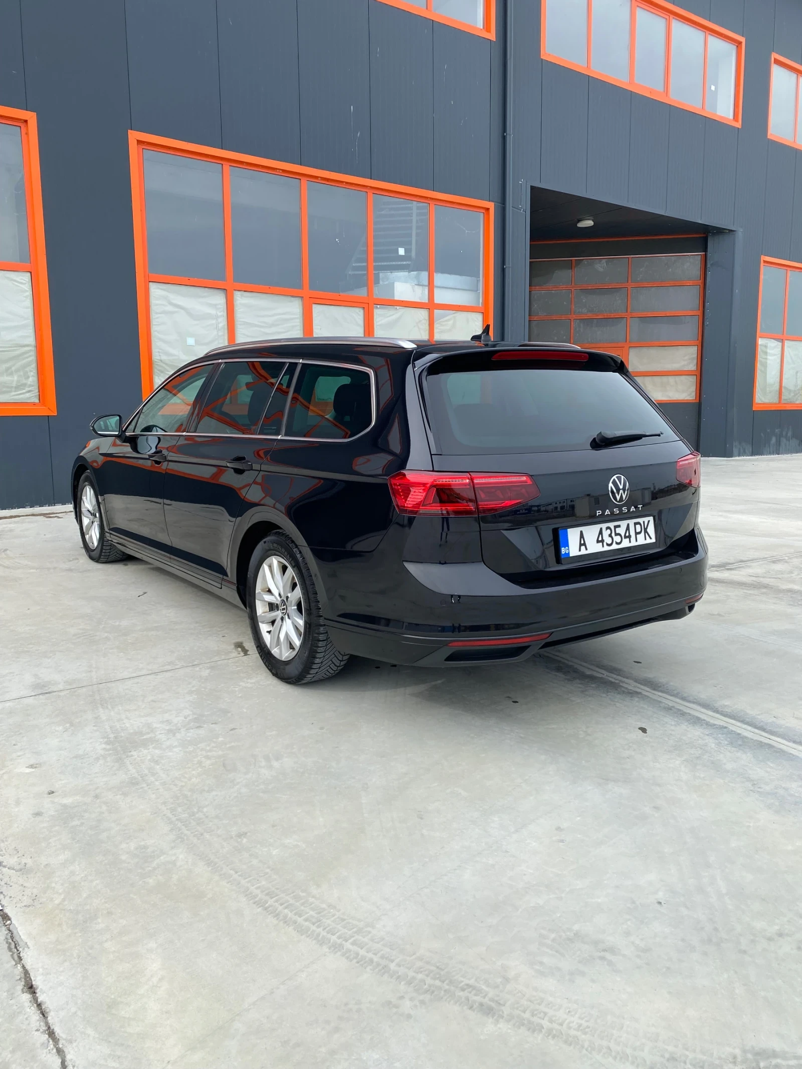 VW Passat 2.0 TDI FACELIFT - изображение 6