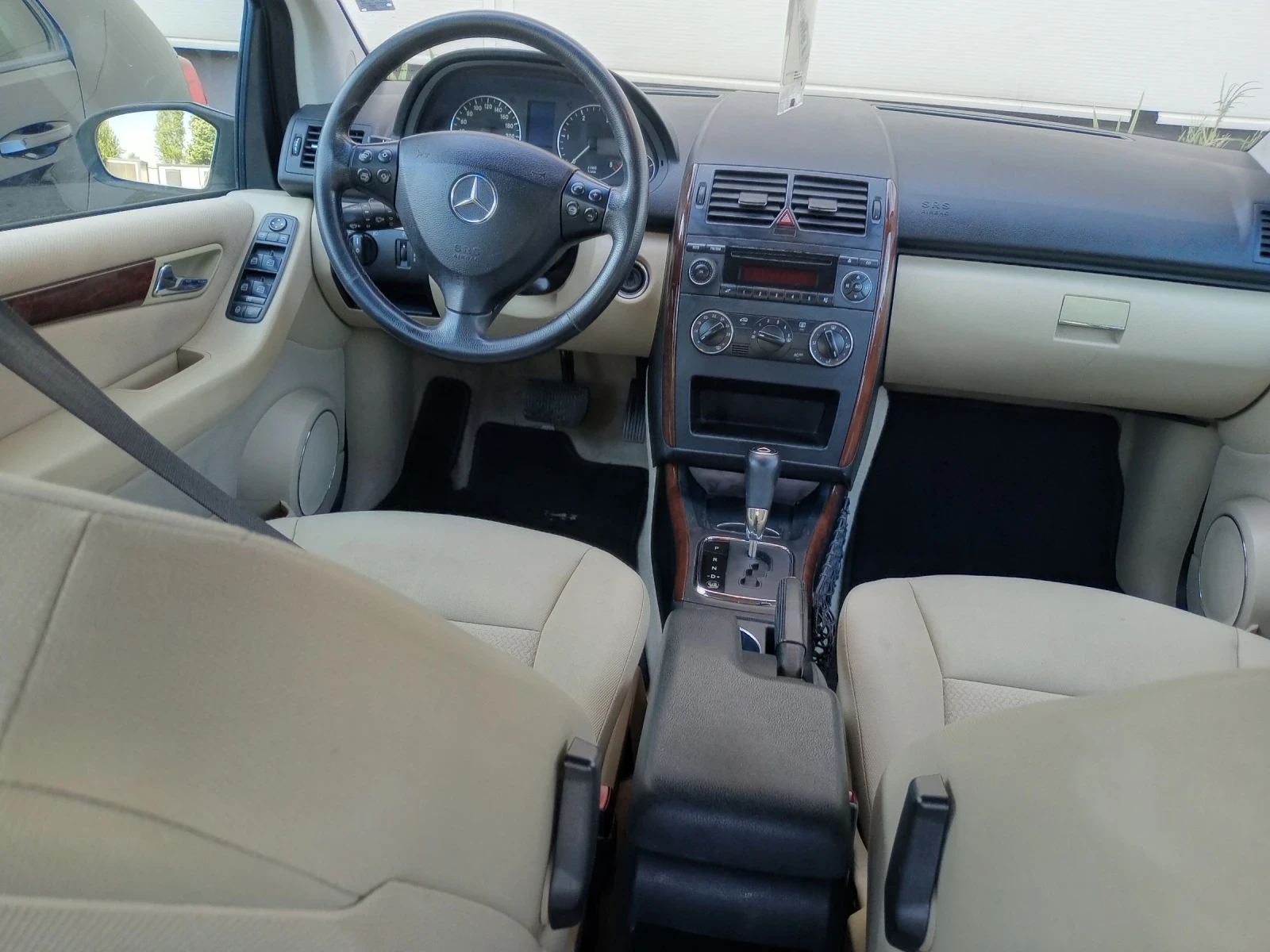 Mercedes-Benz A 180  - изображение 9