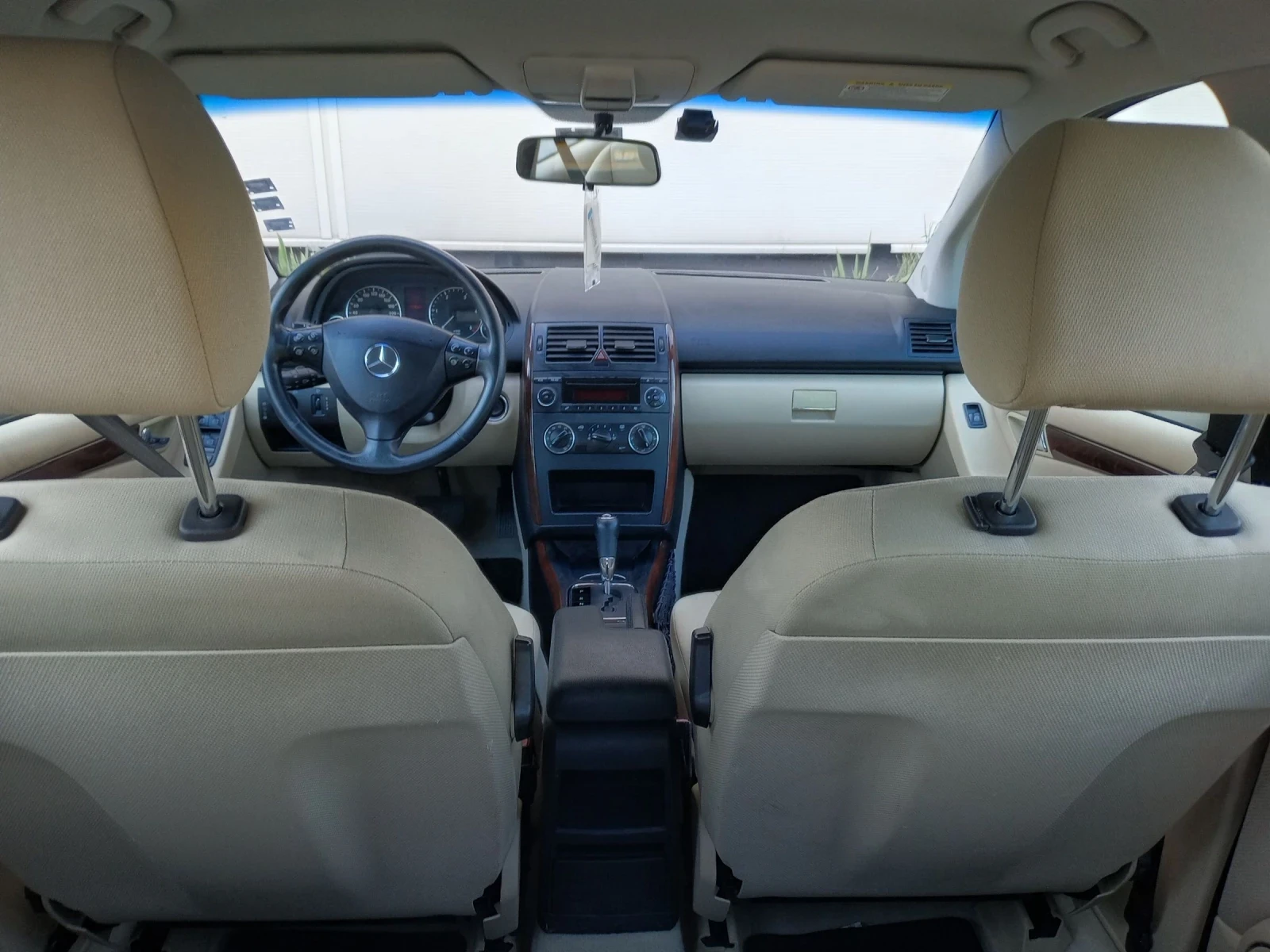 Mercedes-Benz A 180  - изображение 6