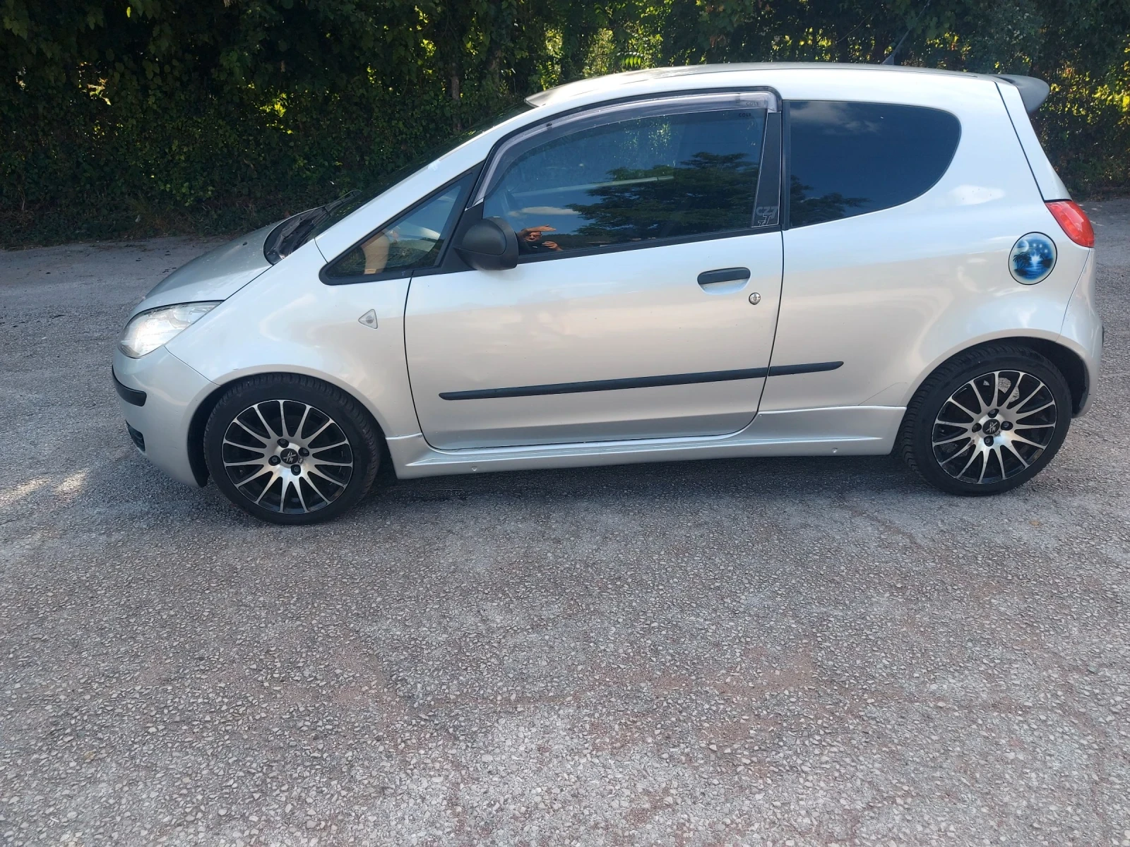 Mitsubishi Colt 1.1 - изображение 5