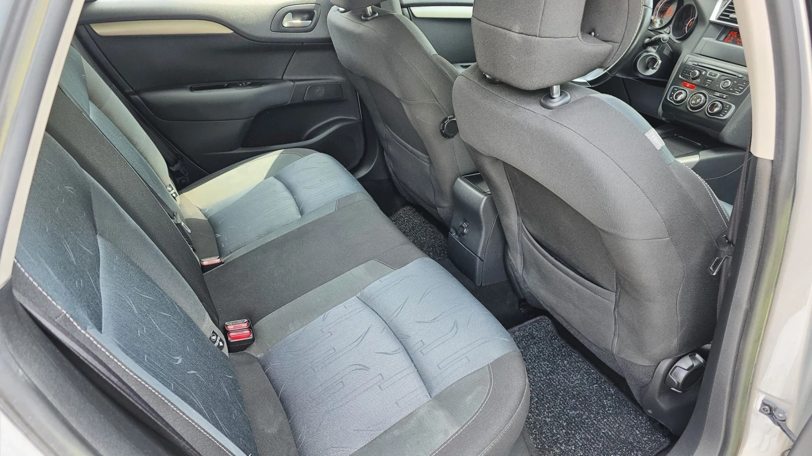 Citroen C4 1.6HDI 115k.c. FaceLift 2013 Автомат - изображение 10