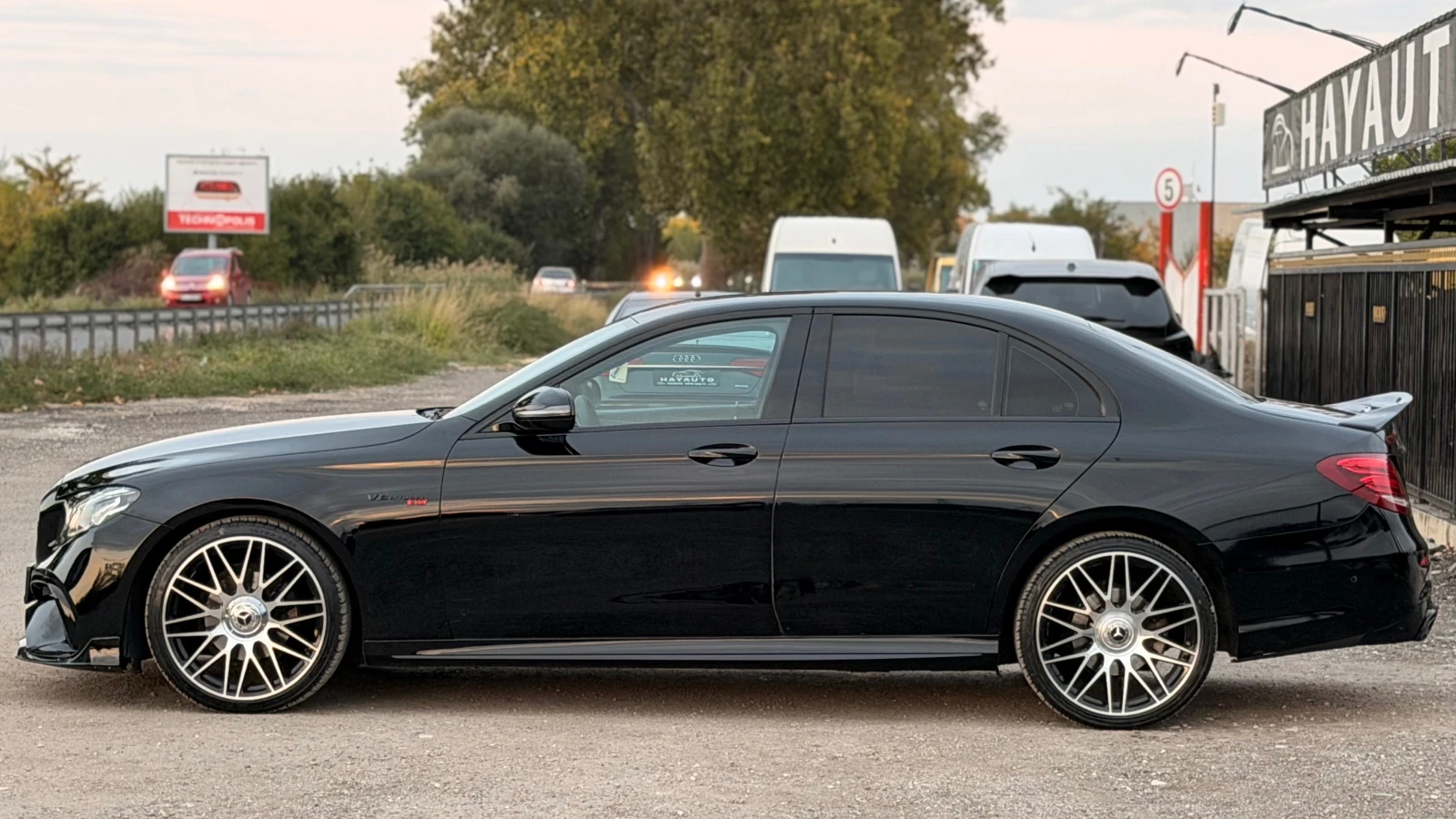 Mercedes-Benz E 220 D= 9G-TRONIC= BRABUS= DISTRONIC= LANE KEEP=  - изображение 8