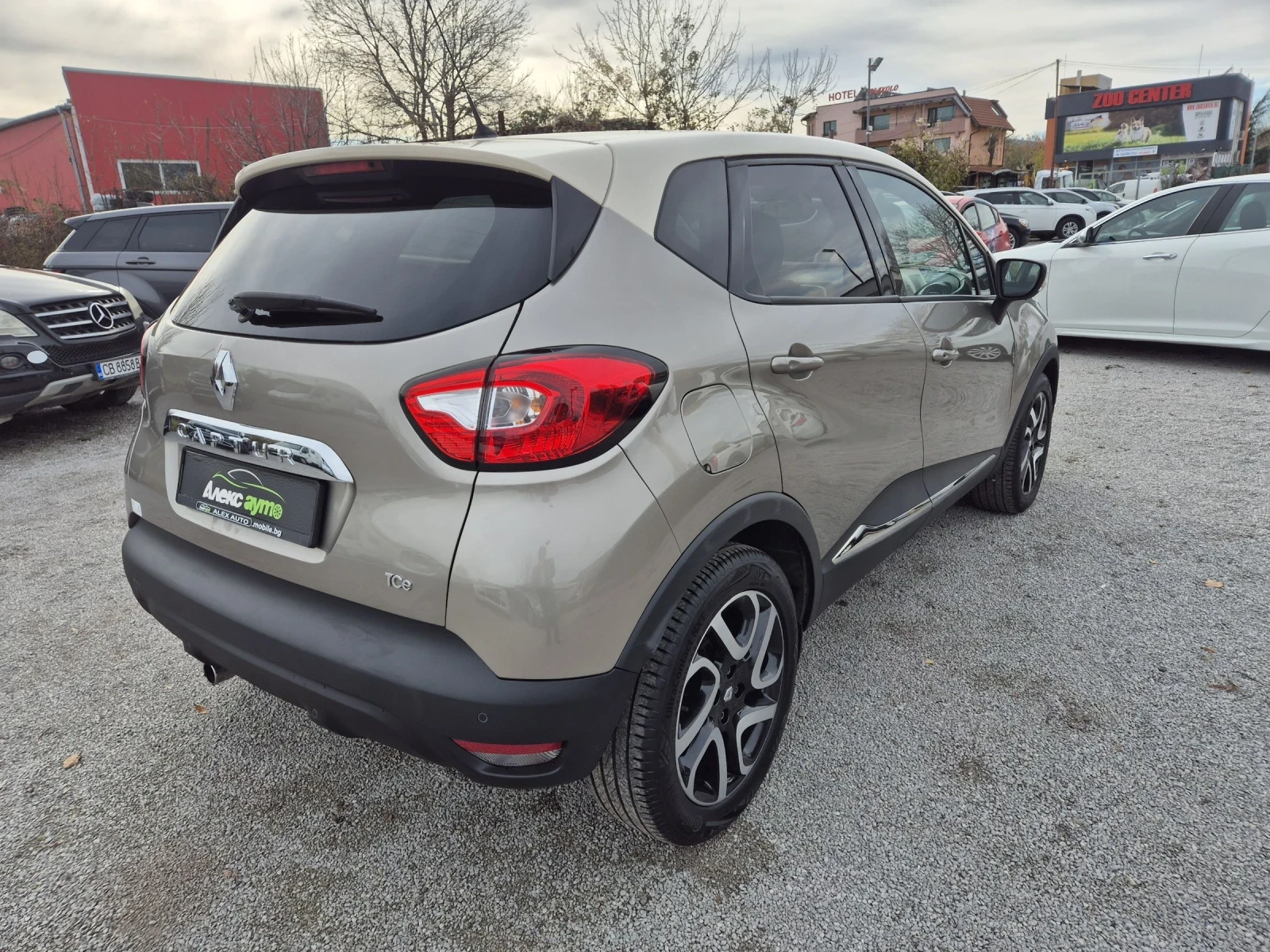 Renault Captur АВТОМАТИК - изображение 4