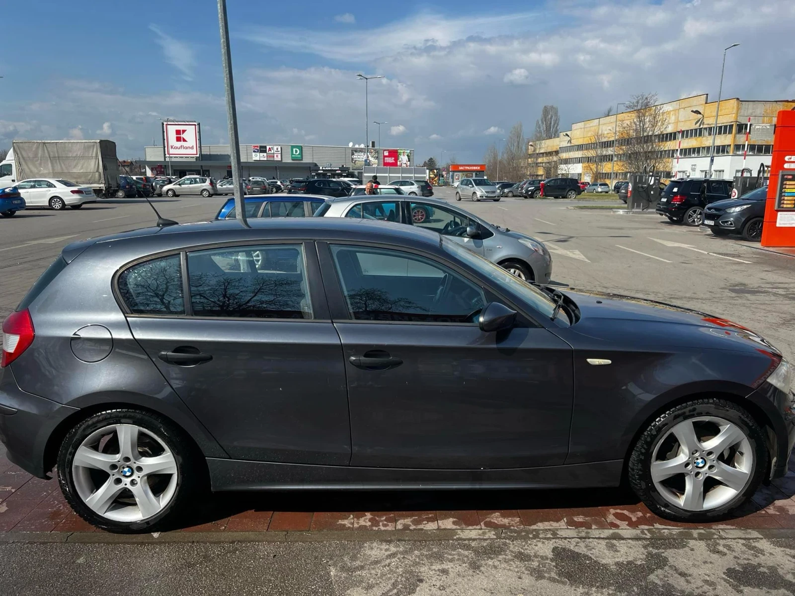 BMW 118, снимка 4 - Автомобили и джипове - 53773446