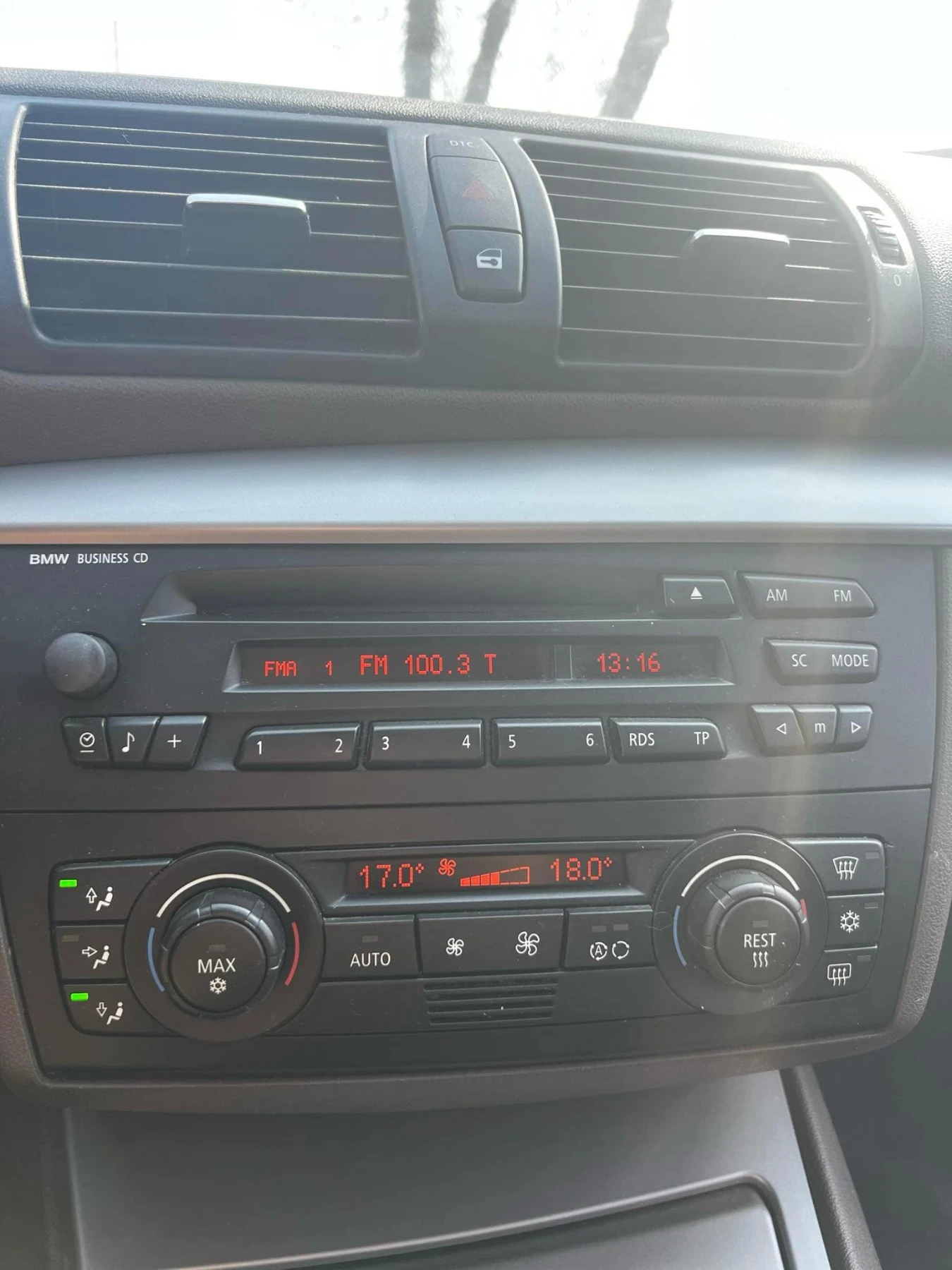 BMW 118, снимка 8 - Автомобили и джипове - 53773446