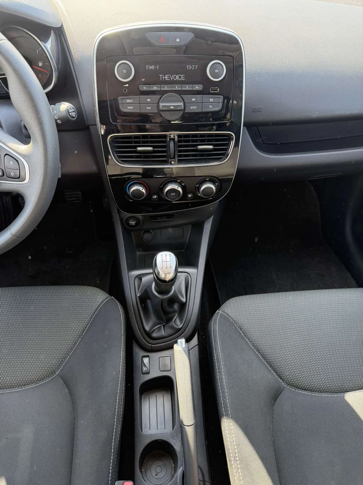 Renault Clio 0.9TCe/90k.c./Grandtour, снимка 13 - Автомобили и джипове - 53799014