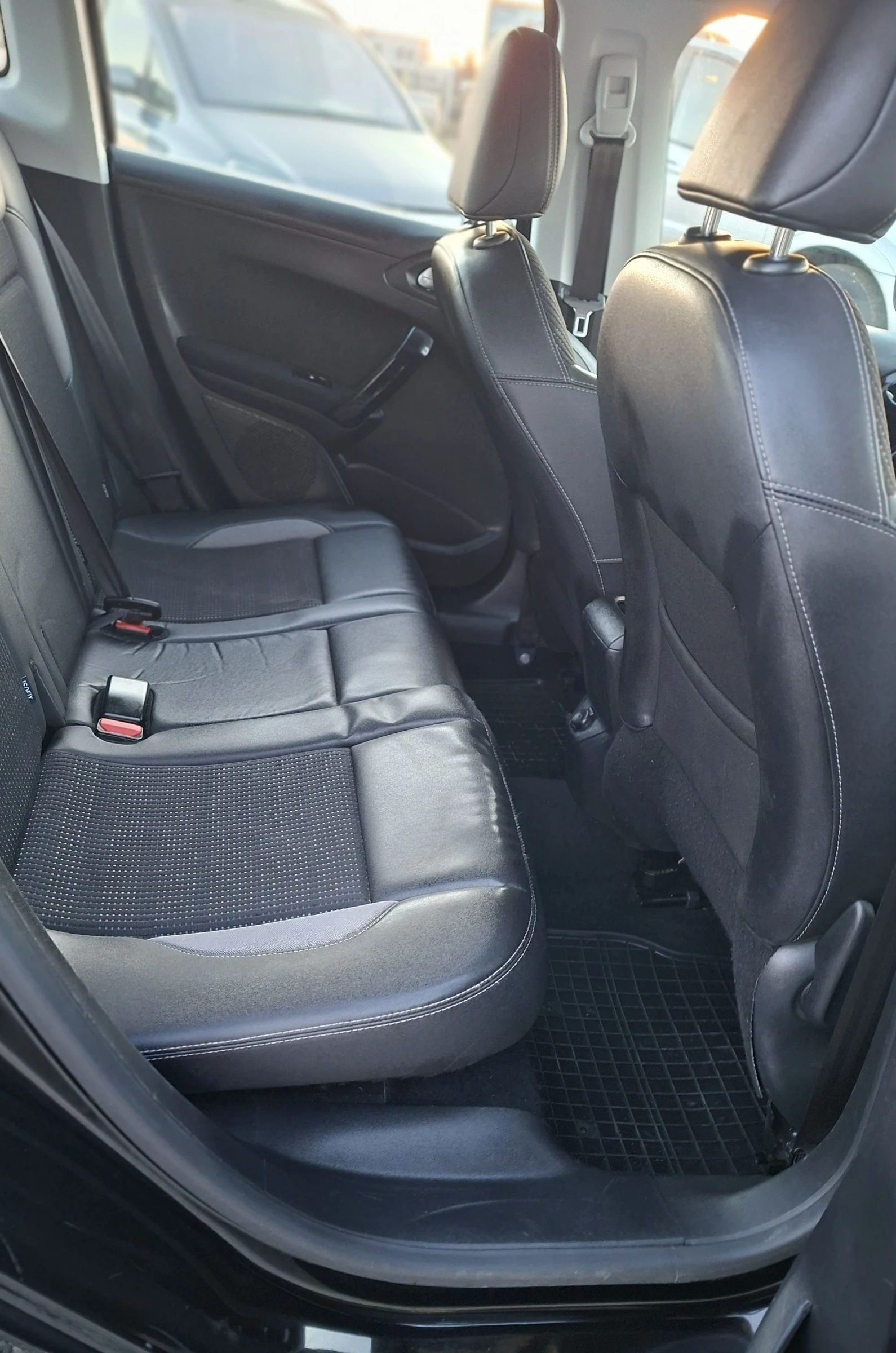 Peugeot 2008 1.5HDi Face, Евро 6, снимка 13 - Автомобили и джипове - 53830453