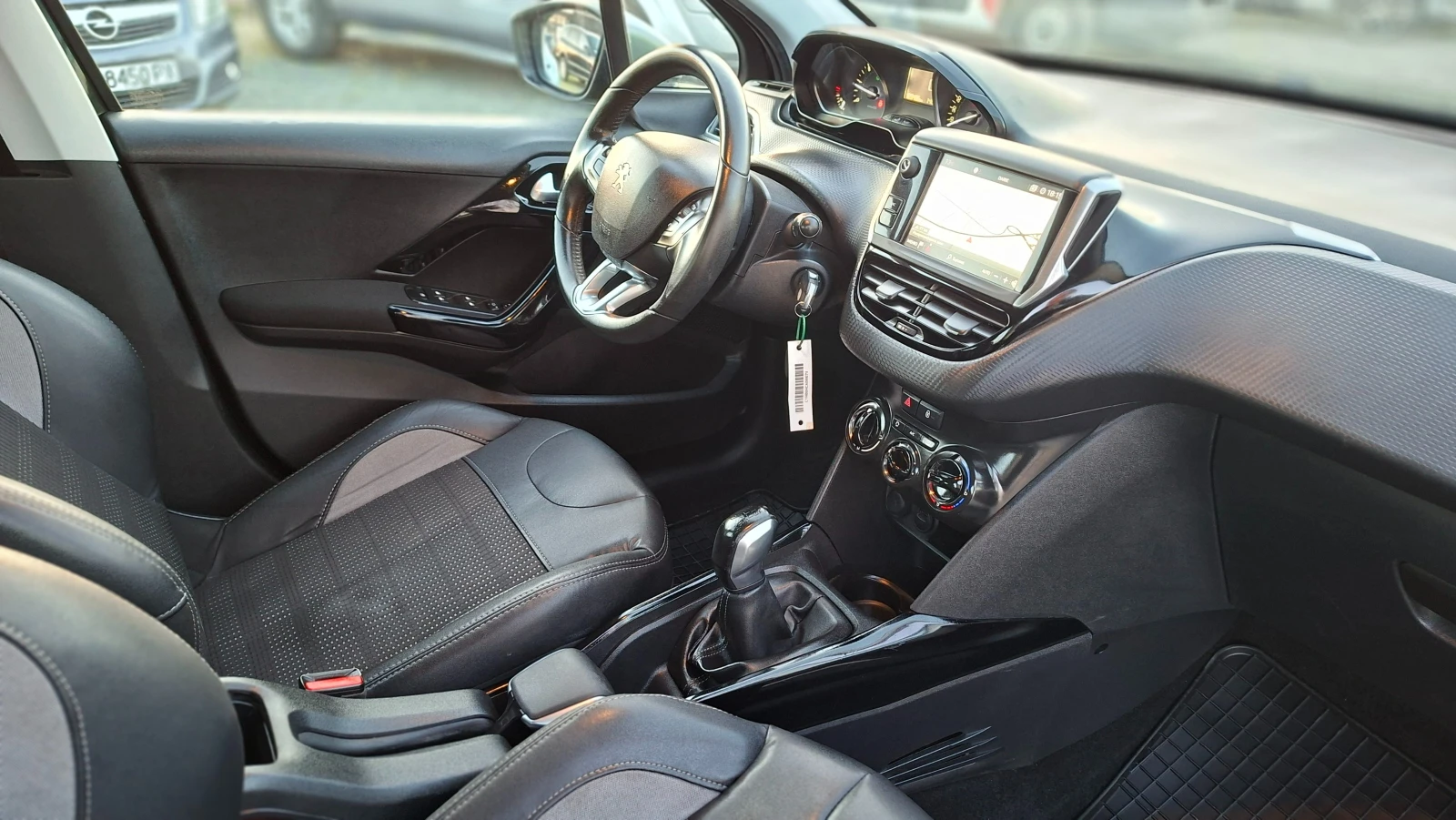 Peugeot 2008 1.5HDi Face, Евро 6, снимка 12 - Автомобили и джипове - 53830453