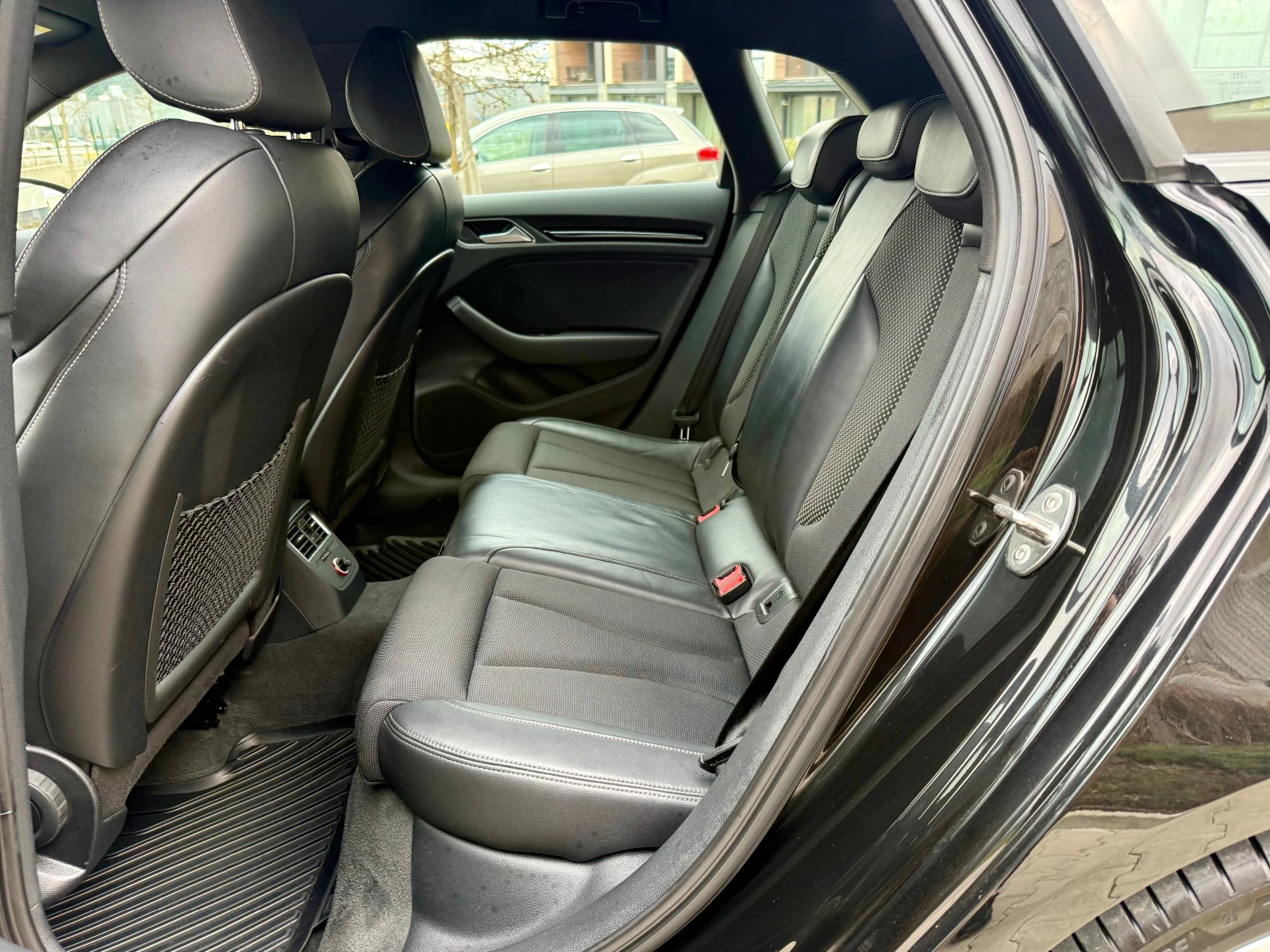 Audi A3 e-tron S-line, снимка 8 - Автомобили и джипове - 54082251