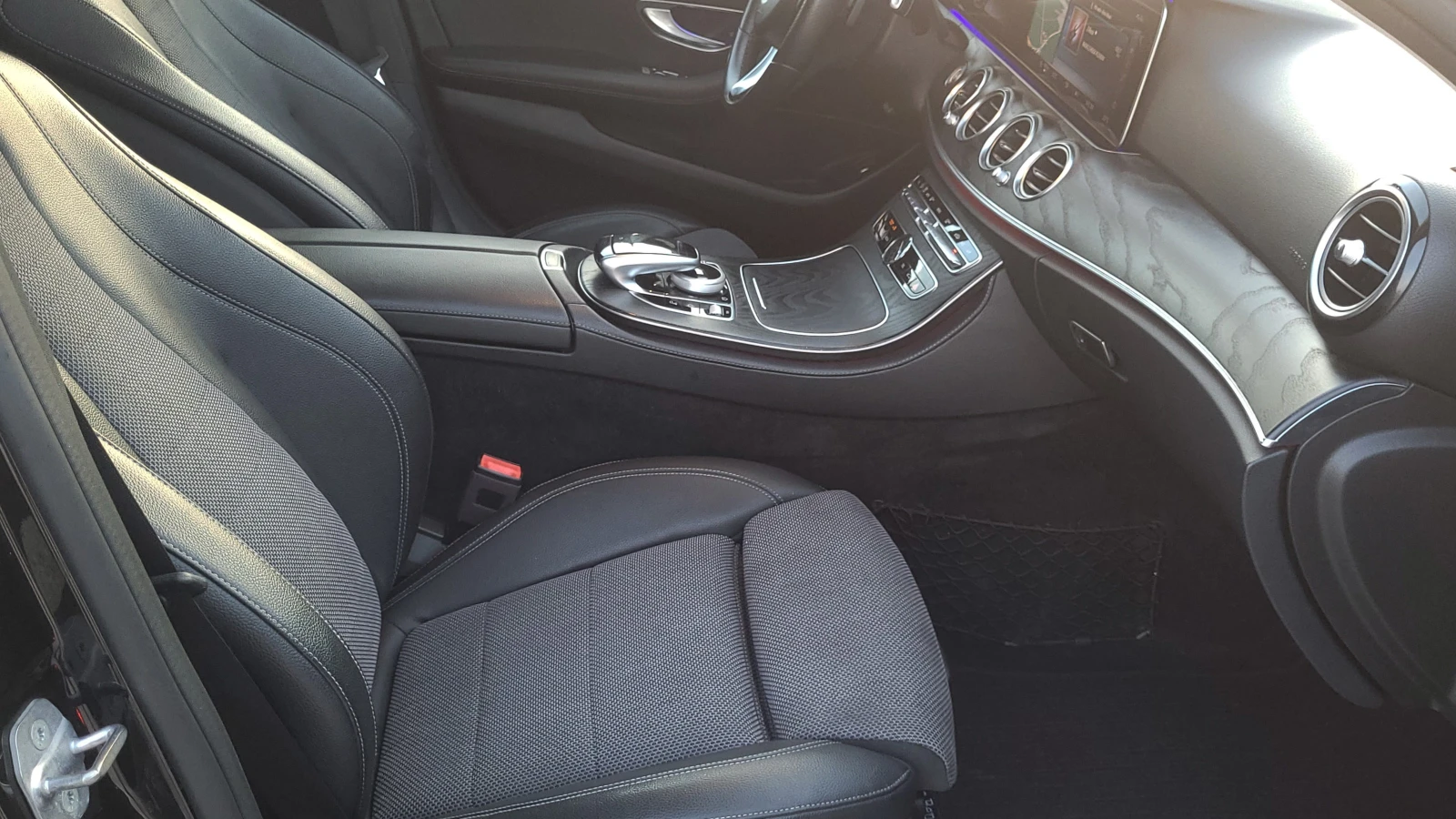 Mercedes-Benz E 350 Germany-360  kam-Distr-Panorama-TOП състояние!, снимка 9 - Автомобили и джипове - 54083926