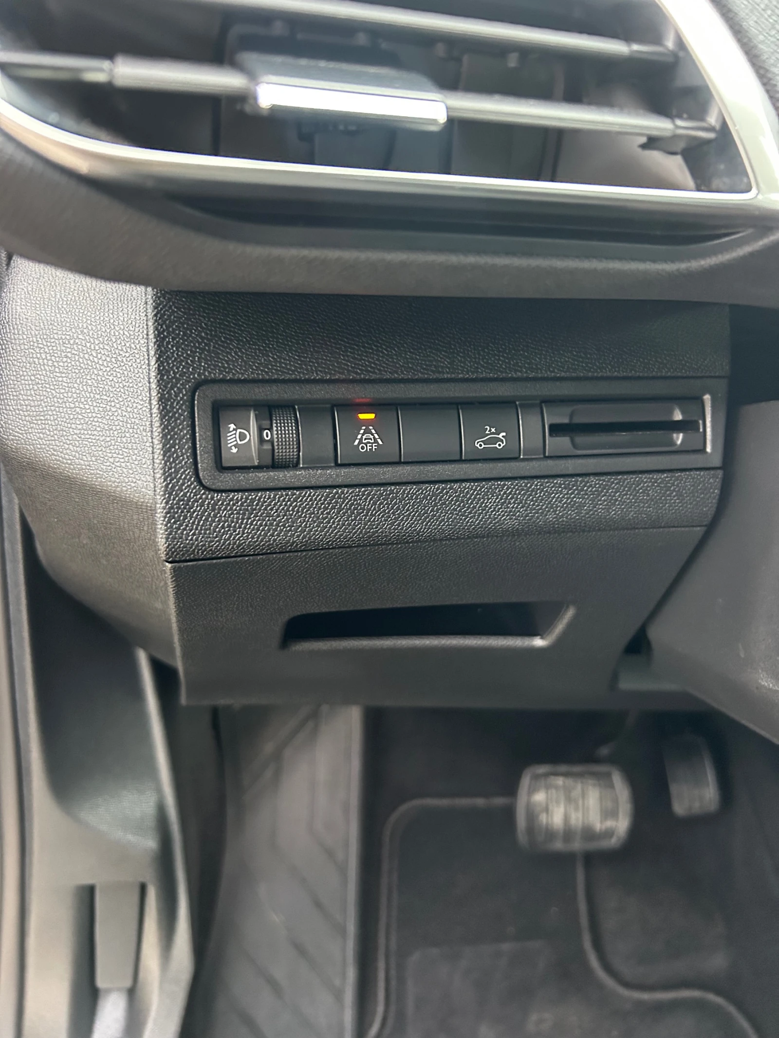 Peugeot 3008 ФУЛЛ* ЕКСТРИ* СЕРВИЗ* , снимка 7 - Автомобили и джипове - 54207811