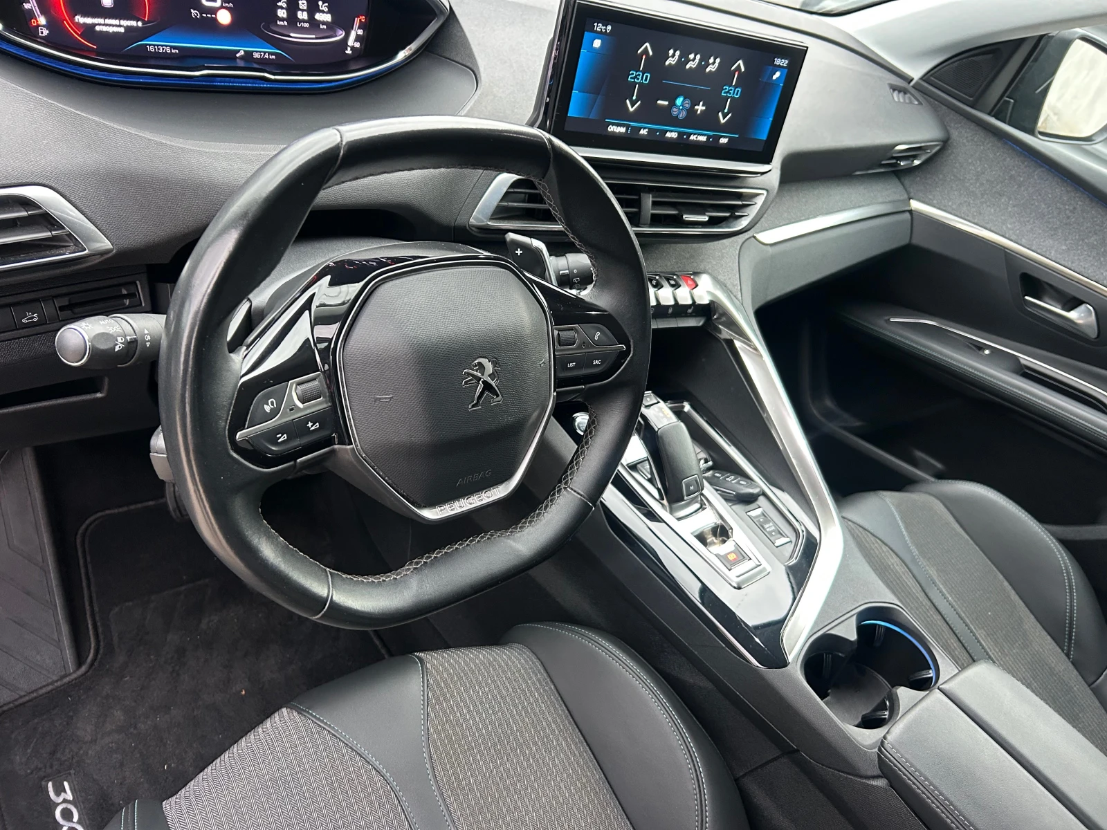 Peugeot 3008 ФУЛЛ* ЕКСТРИ* СЕРВИЗ* , снимка 10 - Автомобили и джипове - 54207811