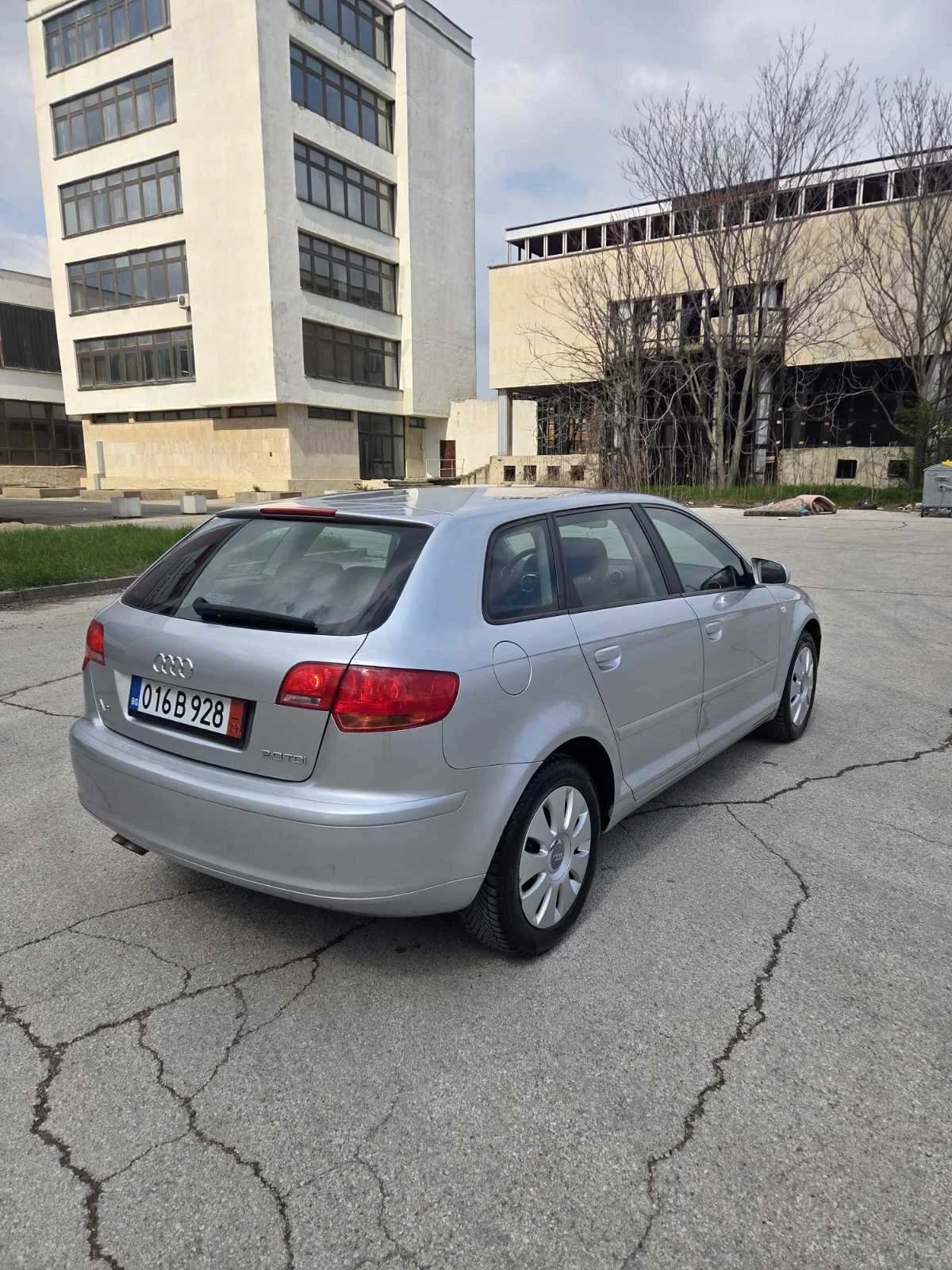Audi A3 2, 0 TDI , BMM, снимка 4 - Автомобили и джипове - 54235933